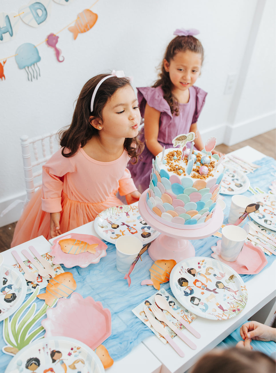 Cute little mermaid birthday party for girls